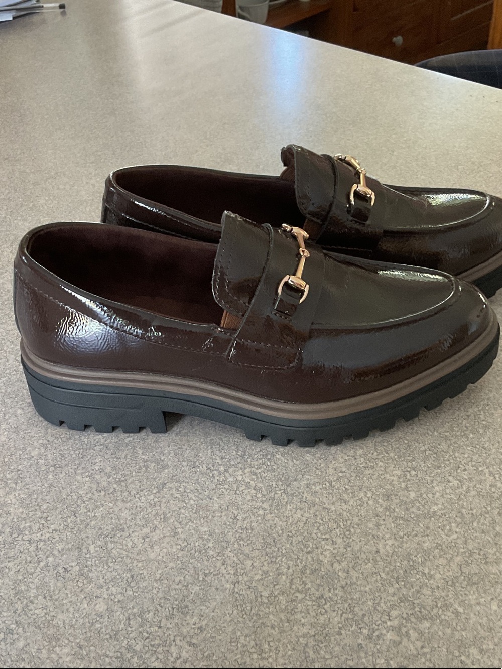 Serra WOMEN’S BROWN/OXBLOOD Patent Leather Bit Lug Loafers